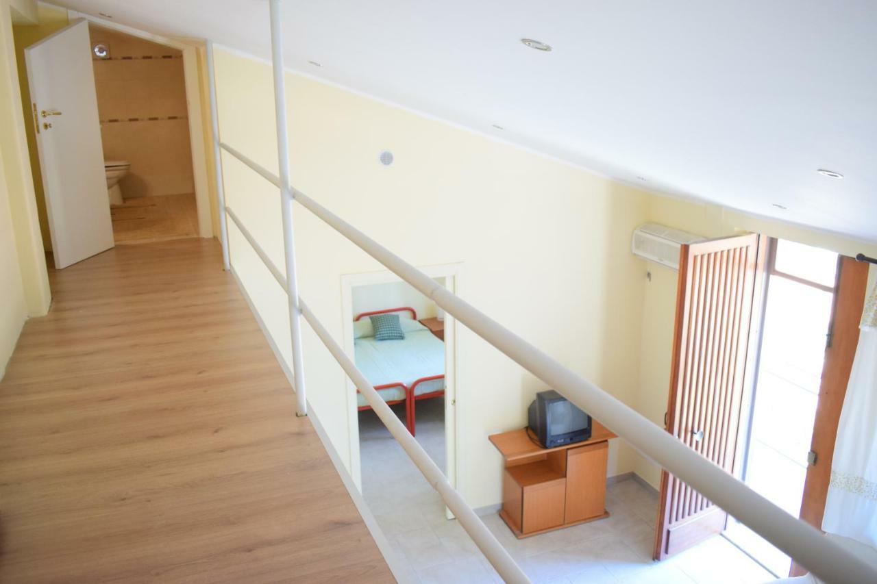 Beach House Vaccarizzo Катания Экстерьер фото